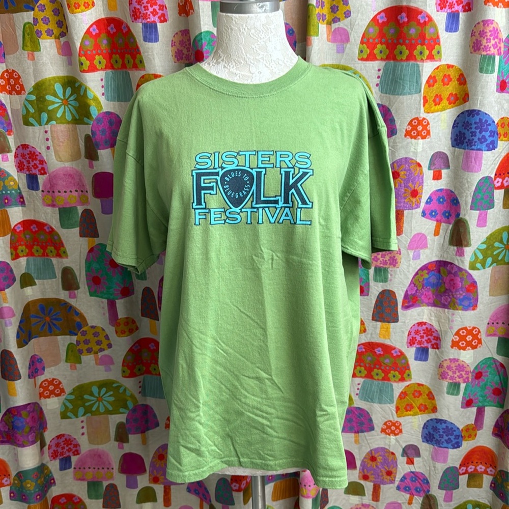 Sisters 2014 Folk Fest T Shirt. Large